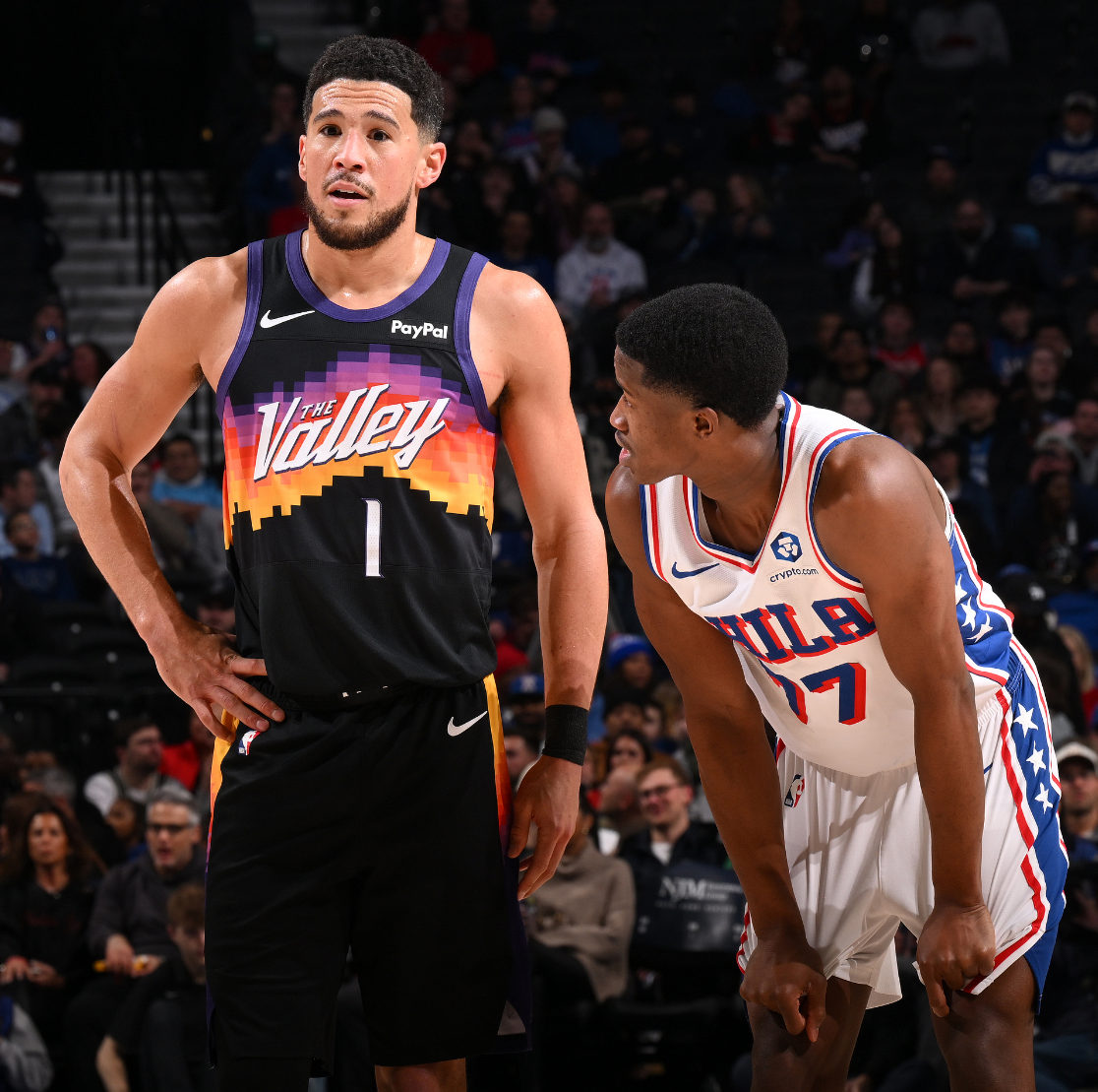 太阳反超湖人升西部第六！布克27+4引6人上双 马克西25中7狂打铁