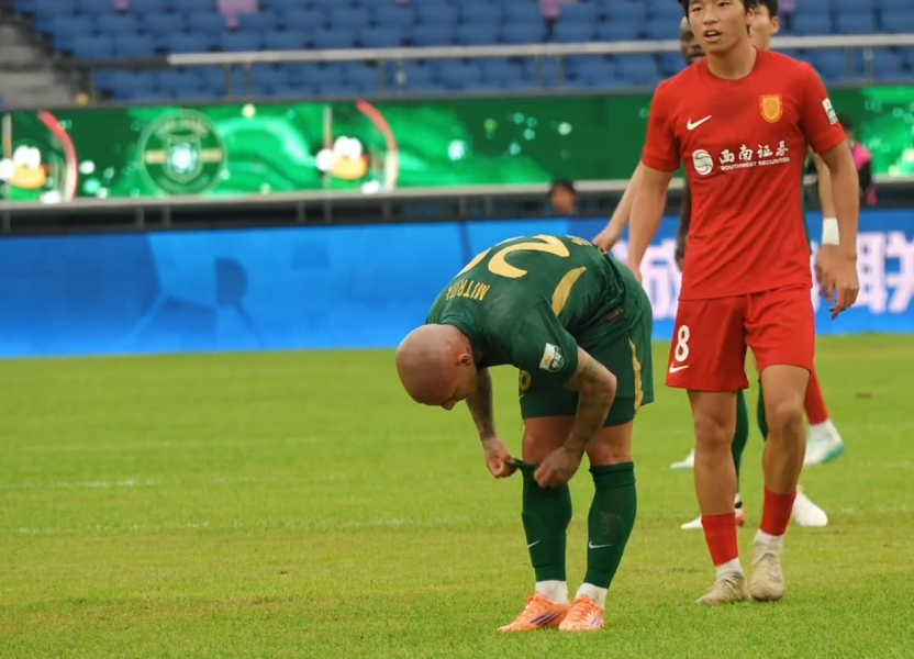 CSGO国服下载-李镇全辱骂对手将被罚！媒体人热议：胡来啊，搬起石头砸自己的脚